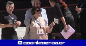 Pilar Cisneros llega al Estadio Nacional para traspaso de poderes