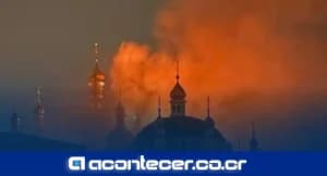 Rusia ataca Kyiv y el Monasterio de las Cuevas, Patrimonio de la Humanidad, arde