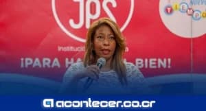 Más de 215.000 adultos mayores no tienen pensión, advierte diputada Esmeralda Britton en foro legislativo