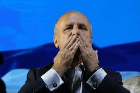 Imagen de la nota: Figueres «eliminará programas que destruyan los valores del costarricense en el MEP », tras adhesión de Malavassi