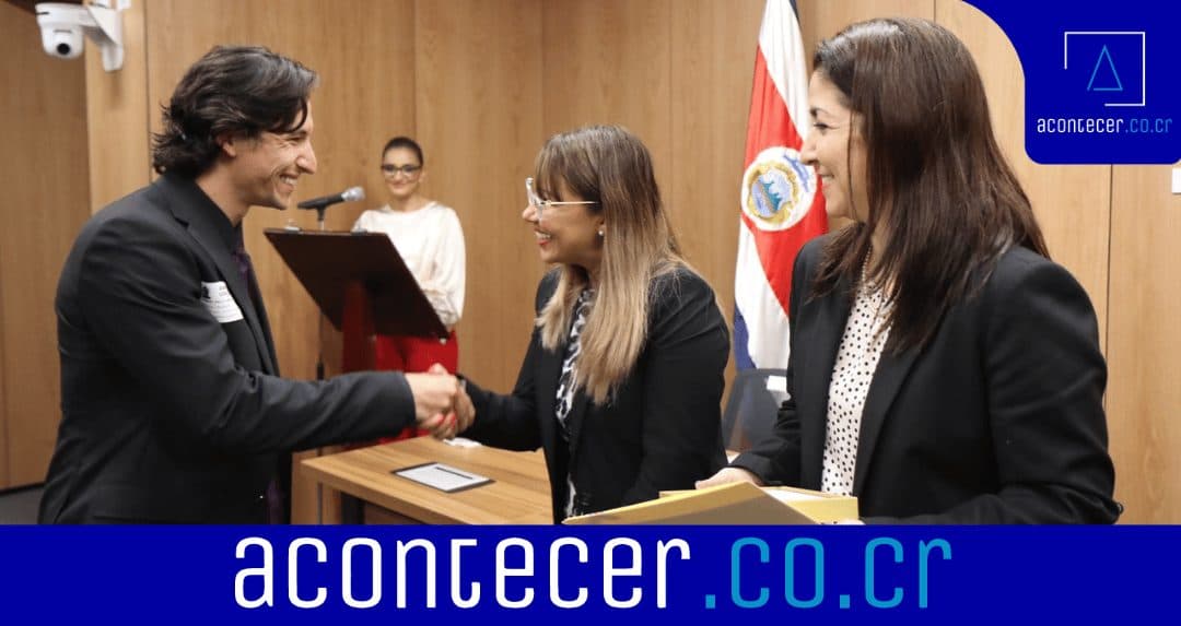 Imagen de la nota: Diputada Paola Nájera homenajea a deportistas cartagineses