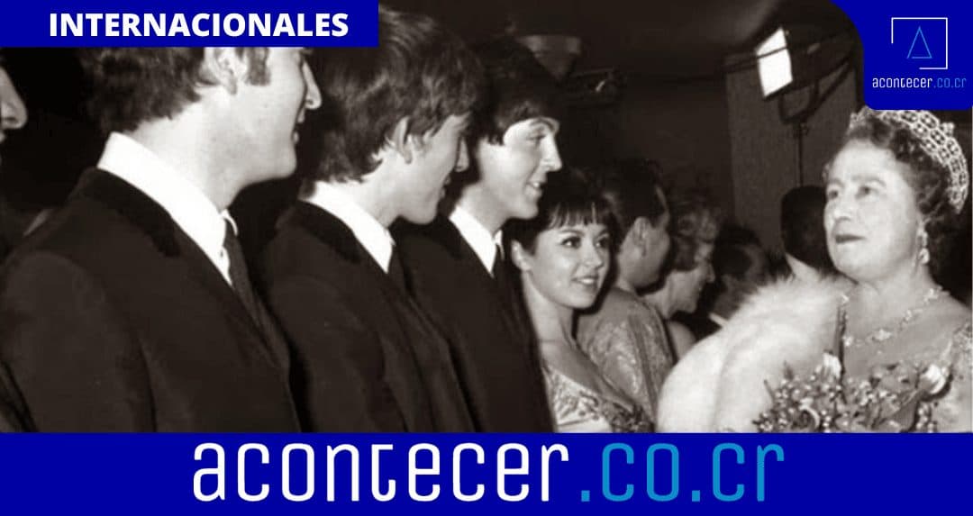 Imagen de la nota: La reina Isabel con personajes históricos