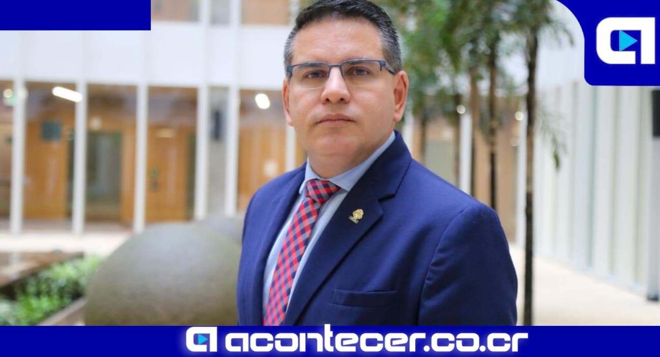 Imagen de la nota: Fabricio Alvarado anuncia candidatura presidencial