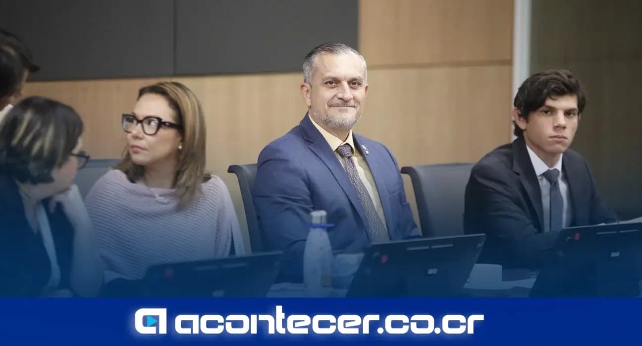 Imagen de la nota: Exdiputado Daniel Vargas niega vínculos con el caso Barrenador y pide que las denuncias se presenten con pruebas