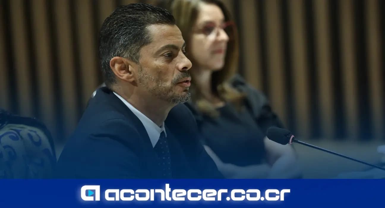 Imagen de la nota: Carlo Díaz: Dos denuncias ponen bajo la lupa al fiscal general de la República