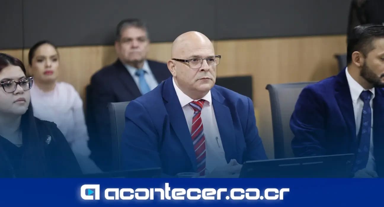 Imagen de la nota: Fiscalía recibe segunda denuncia contra Fernando Obaldía por acoso predatorio