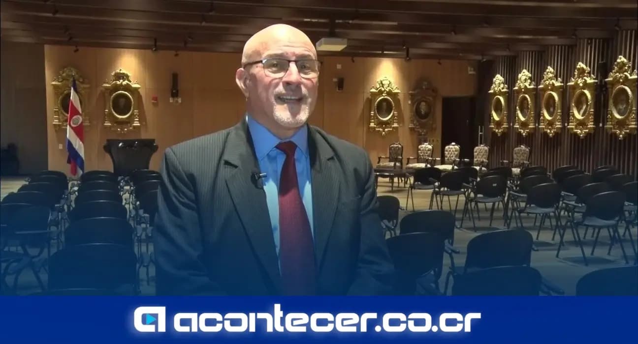 Imagen de la nota: Marco Badilla propone eliminar límite de edad para nacionalidad por nacimiento