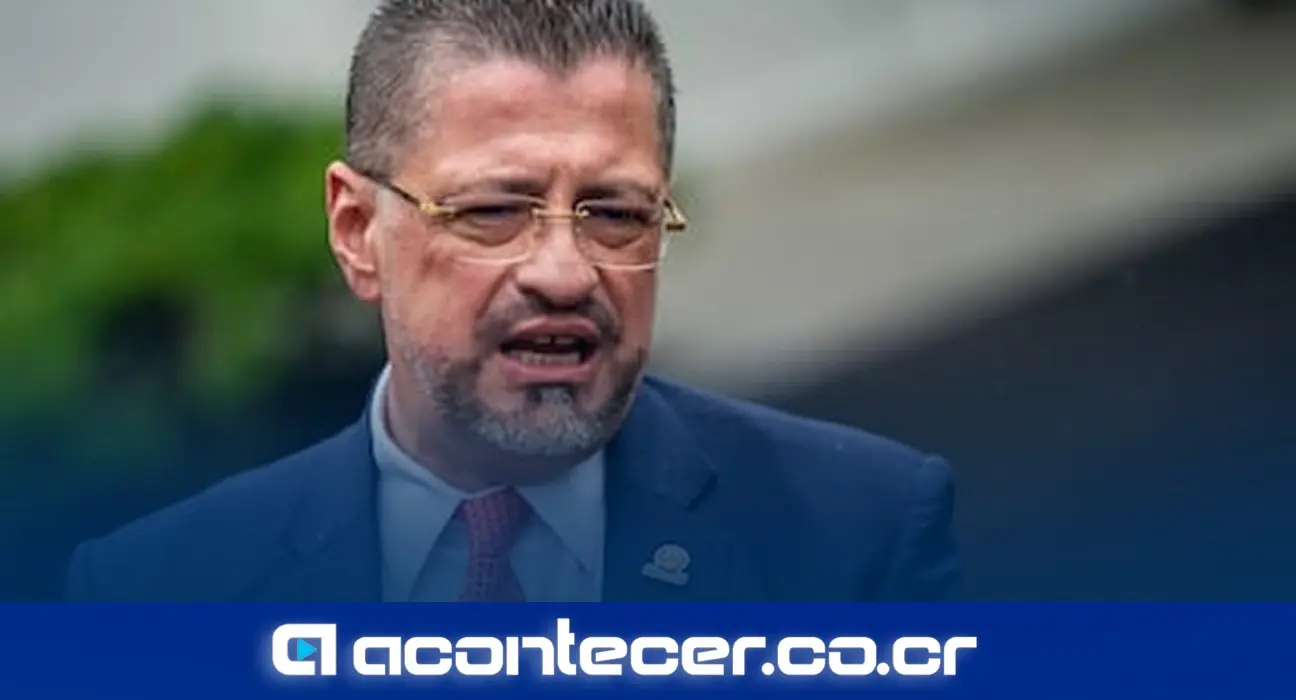 Rodrigo Chaves asume como ministro de Hacienda