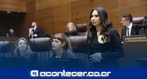 Diputados de oposición cuestionan manejo de audiencia al rector de la UCR