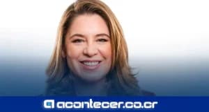 Diputada Claudia Dobles respalda a estudiantes en defensa del FEES en Plaza de la Democracia