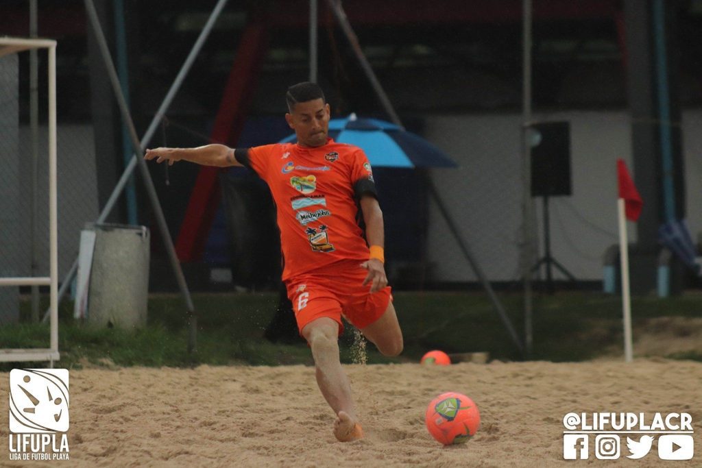 La liga de fútbol playa definió los clasificados a la fase final
