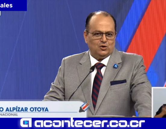 Claudio Alpízar Laura Fernández Acusa Educación