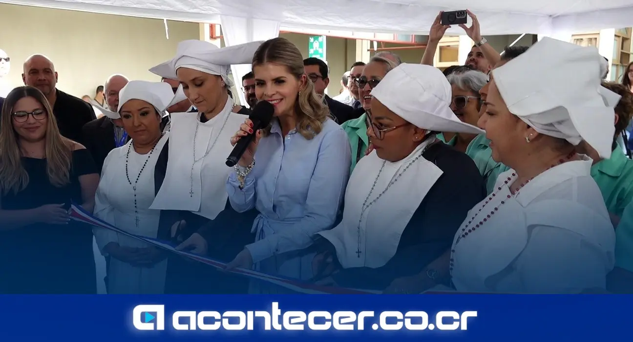 Laura Fernández inaugura Hospital de Día 2 en el San Juan de Dios