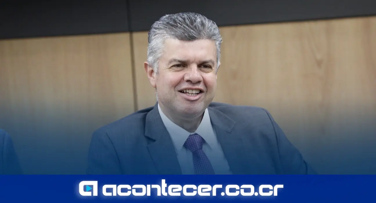 PLN: Álvaro Ramírez acusa a Gobierno de poner en peligro la democracia