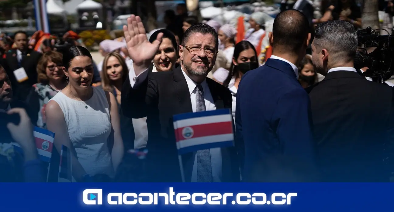 Rodrigo Chaves Robles, ministro de la Presidencia de Costa Rica, durante declaraciones públicas sobre el presupuesto del Poder Judicial