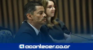Carlo Díaz confirma que buscará la reelección como fiscal general